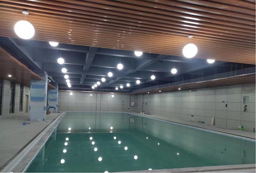 福清小學室內泳池采用了愛克除濕熱泵