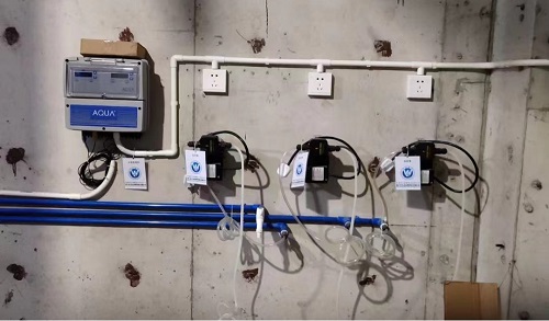 泳池設備之水質檢測儀、投藥泵