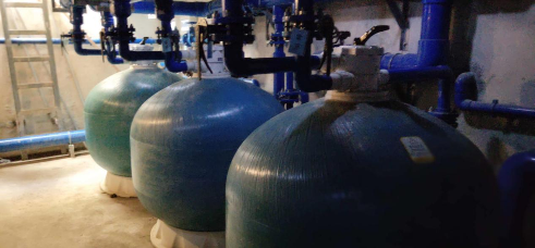 泳池設備運行中