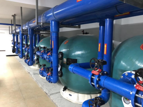 博亞茲瀾鉑灣小區的室外游泳池采用愛克泳池設備 博亞茲瀾鉑灣小區的室外游泳池采用愛克泳池設備